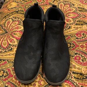 Ladies  Clark’s Cloud Stepper’s  Camo Size 10